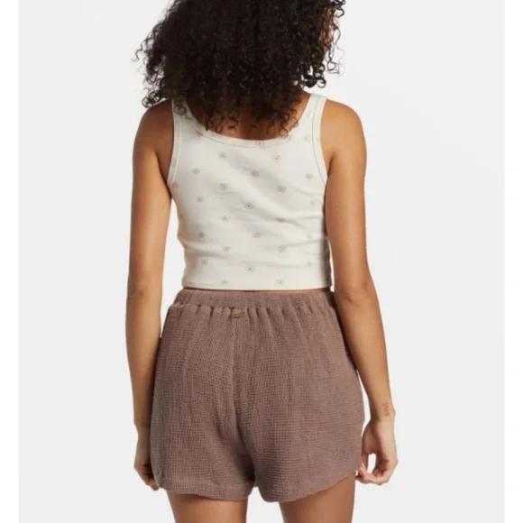 Brand New Billabong Odyssey High Waisted Waffle Knit Shorts Size Large - Picture 2 of 3